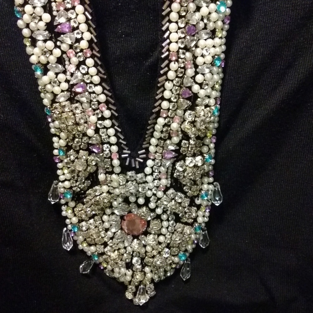 NEVER WORN! NEIMAM MARCUS NAVY JEWELED SILK KNIT TOP - Picture 2 of 5